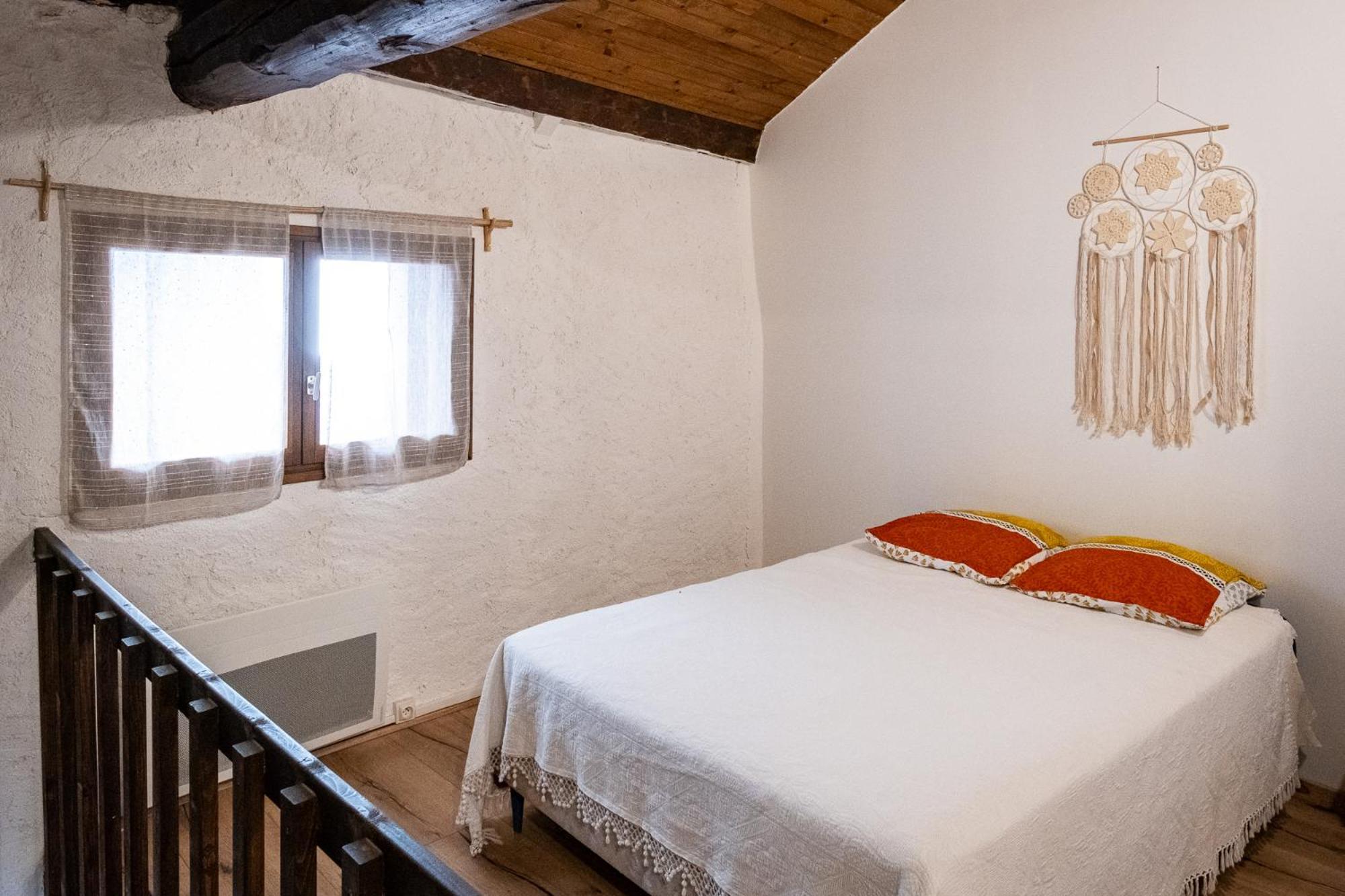 Bol D'Air A Mijanes Villa Bagian luar foto